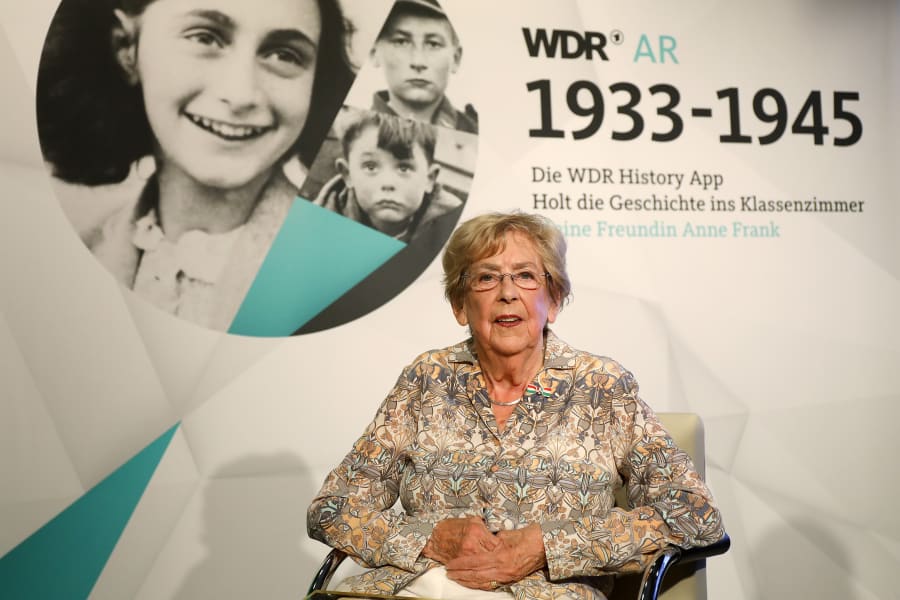 Jacqueline van Maarsen, Anne Franks Schulfreundin, sitzt im WDR-Studio. Köln, Deutschland, 5. Juni 2019. Photo: Oliver Berg/dpa/Reuters.