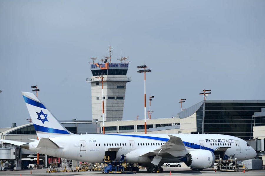 El Al plane lands at the Ben-Gurion International Airport, Feb. 20, 2022. (Photo: Tomer Neuberg/Flash90)
