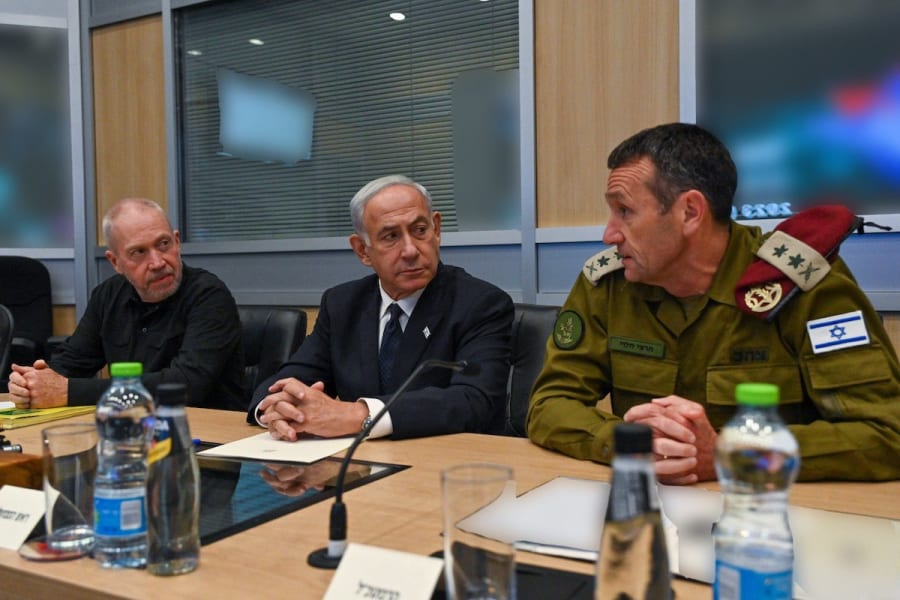 Israeli Prime Minister Benjamin Netanyahu attends IDF 'Firm Hand' drill at IDF Operational Headquarters in Tel Aviv, May 31, 2023 (Photo: Kobi Gideon/GPO)