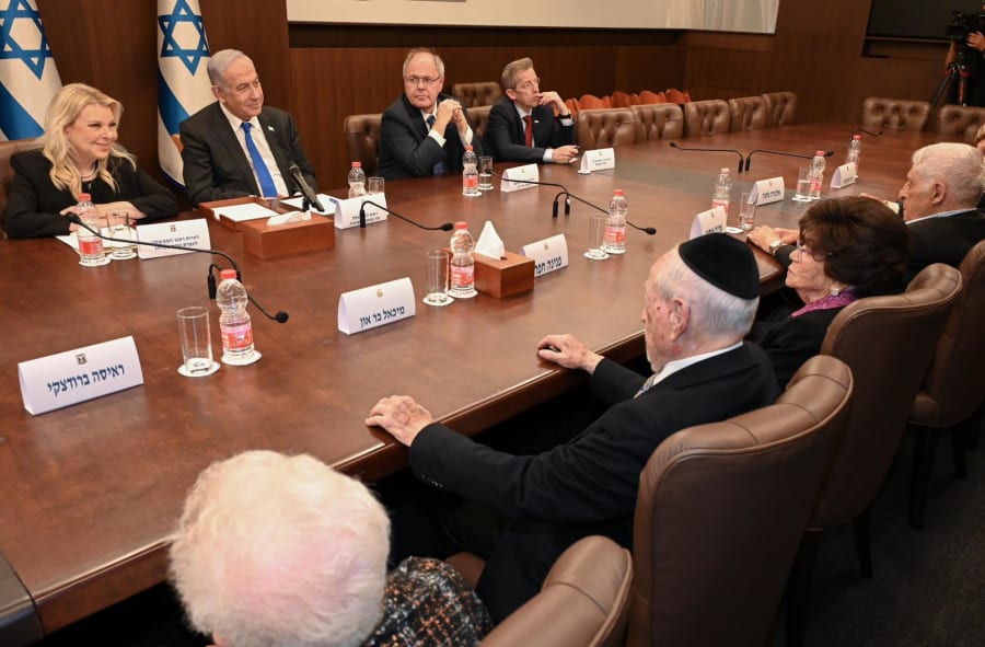 Israeli Prime Minister Benjamin Netanyahu meets Holocaust survivors who will serve as torchlighters at the official opening ceremony for Holocaust Martyrs' and Heroes' Remembrance Day at Yad Vashem, May 2, 2024 (Photo: Ma'ayan Toaf/GPO)