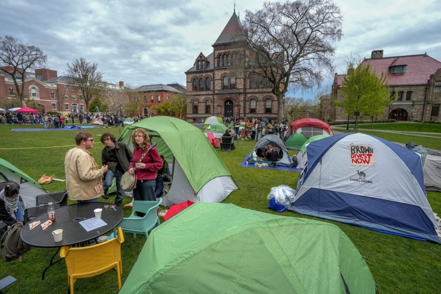 Brown University students join with pro-Palestinian encampments on campus, April 24, 2024. (Photo: USA TODAY NETWORK via Reuters)