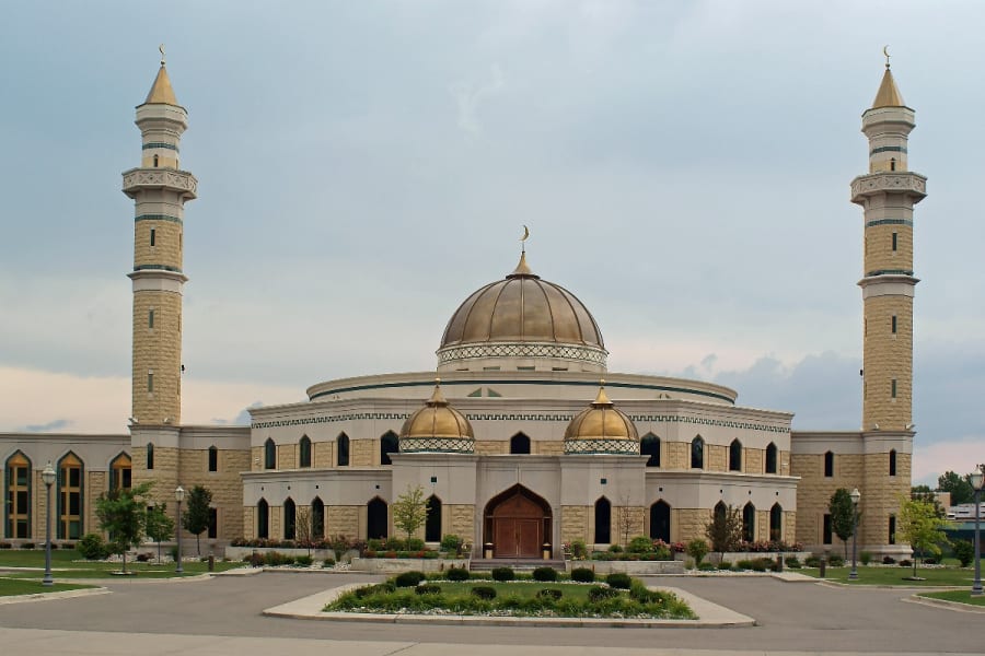 The Islamic Center of America, the largest mosque in the United States, located in Dearborn, Michigan, in 2008. (Photo: Dane Hillard/Wikimedia Commons)