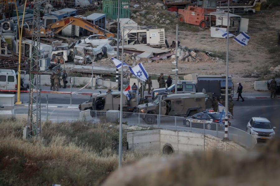 Israeli forces in Hebron where a terrorist attempted to ram a vehicle into Israelis at the Sheep Junction, Hebron Hills, May 7, 2025. (Photo: Wisam Haslamoun/Flash90)