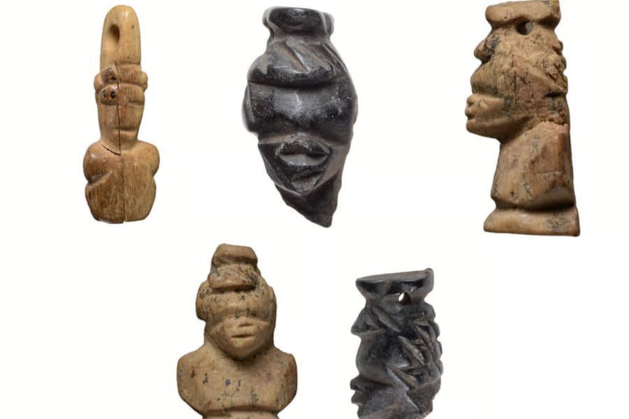 Figurines discovered in the excavation. (Photo: Dafna Gazit, Israel Antiquities Authority)