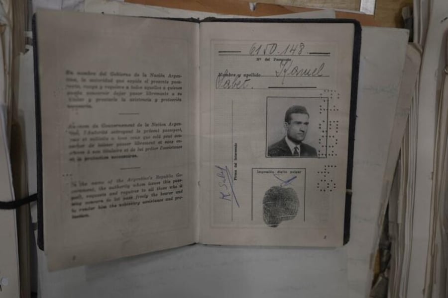 Documents related to Israeli spy Eli Cohen (Photo: Kobi Gideon/GPO)