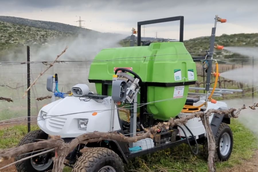 AI-driven smart spraying by Robotic Perception (Photo: Screenshot)