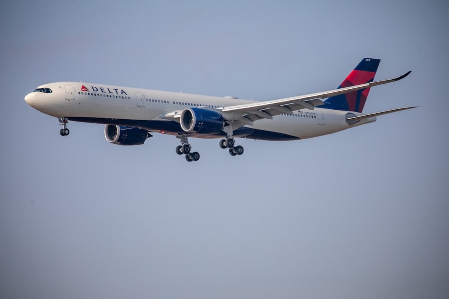 A Delta flight takes off at the Ben Gurion International Airport, outside of Tel Aviv, October 25, 2021. (Photo: Yossi Aloni/Flash90)