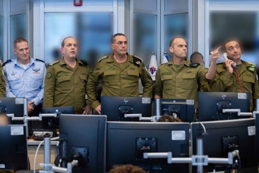IDF Chief of Staff Eyal Zamir (center) and other Israeli personnel in the IDF command situation room, June 21, 2025. (Photo: IDF)