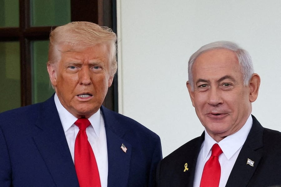 U.S. President Donald Trump welcomes Israeli Prime Minister Benjamin Netanyahu at the entrance of the White House in Washington, D.C., U.S., April 7, 2025. (Photo: REUTERS/Leah Millis/File Photo)