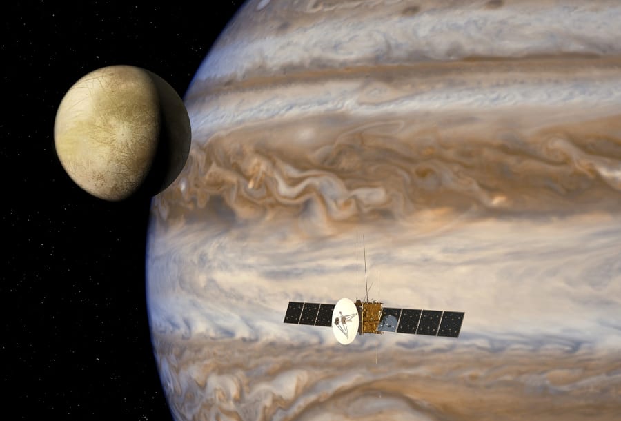 The JUpiter ICy moons Explorer mission, JUICE, is seen in this artist's impression handout from NASA. (Photo: REUTERS/ Nasa)