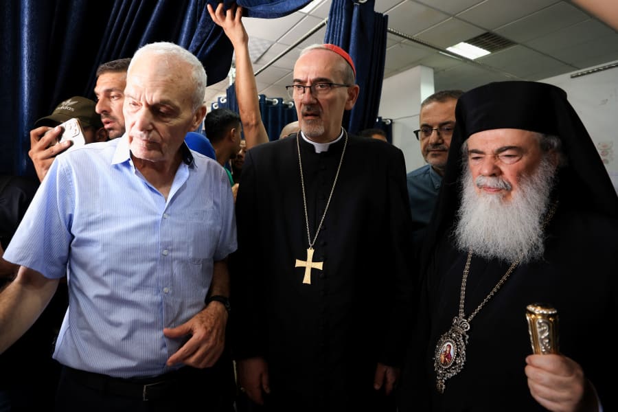 Latin Patriarch of Jerusalem Archbishop Pierbattista Pizzaballa and Greek Orthodox Patriarch of Jerusalem, Theophilos III visit Al-Ahli Arab Hospital, in Gaza City July 18, 2025. REUTERS/Dawoud Abu Alkas