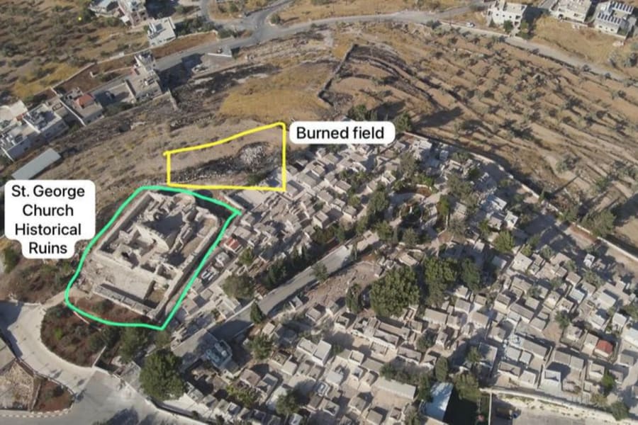 Vue aérienne de Taybeh, un village chrétien historique de la Samarie biblique, situé au nord-est de Jérusalem près de Ramallah, juillet 2025. (Photo : Police israélienne)