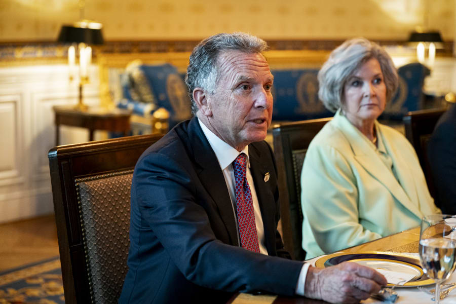 Special Envoy Steve Witkoff and White House chief of staff Susie Wiles during a dinner in the Blue Room of the White House, 07 Jul 2025. Al Drago/POOL via CNP/INSTARimag via Reuters