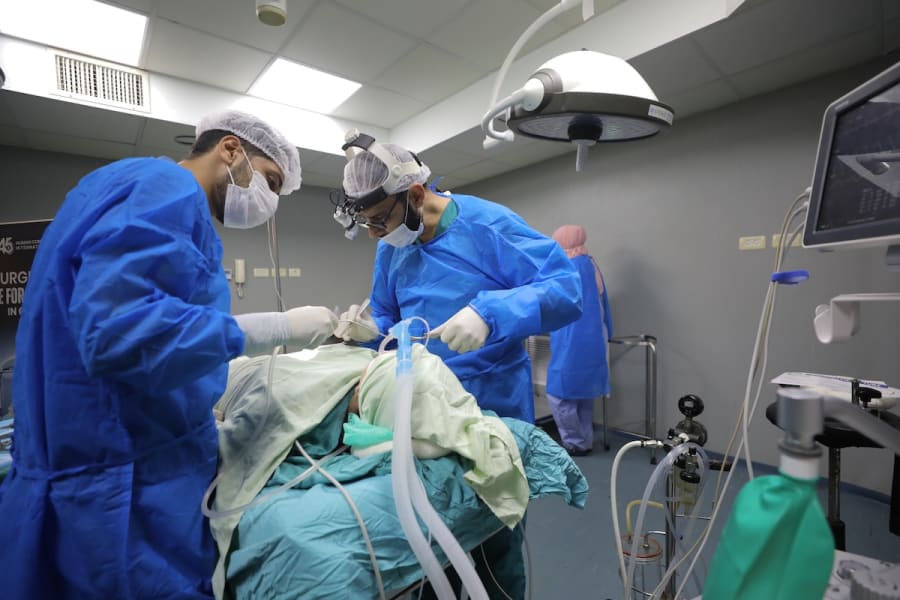 Doctors in Gaza carry out surgeries despite a critical lack of medical equipment and supplies, in the central Gaza Strip, June 26, 2025. (Photo: Ali Hassan/Flash90)