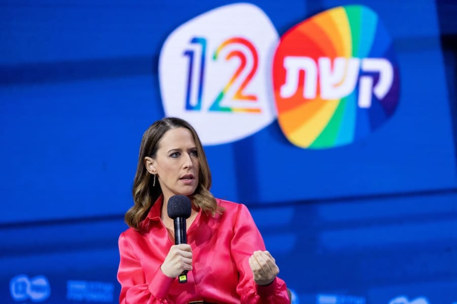 Israeli news anchor Yonit Levi at a conference of the Israeli Television News Company in Jerusalem, March 7, 2022. (Photo: Yonatan Sindel/Flash90)
