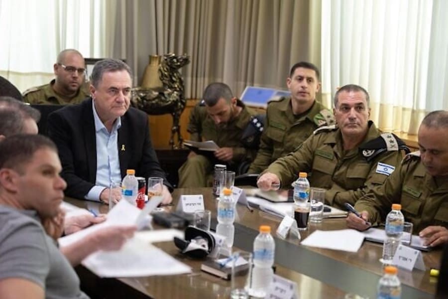 Israeli Defense Minister Israel Katz, IDF Chief of Staff Lt. Gen. Eyal Zamir and other military and defense officials meet at the Defense Minister's Office in Tel Aviv, Aug. 14, 2025. (Photo: Shira Keinan/Defense Ministry)