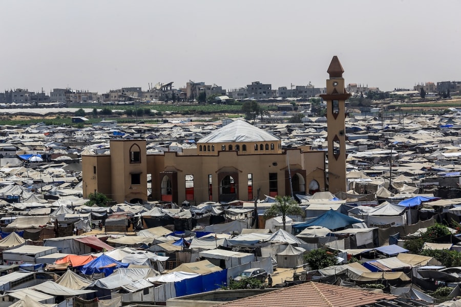 A general view shows tents of displaced Palestinians in the al-Mawasi area, in the southern Gaza Strip, August 11, 2025. (Photo: Abed Rahim Khatib/Flash90)