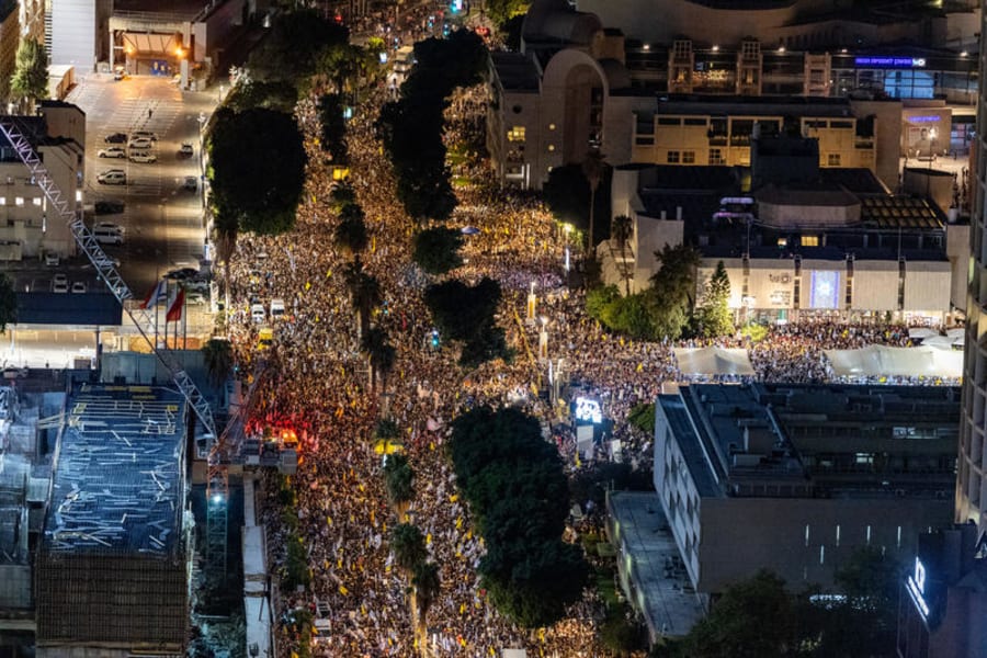 People gather at Hostage Square in Tel Aviv during a rally calling for the release of hostages held in Gaza, Aug. 17, 2025. Photo by Chaim Goldberg/Flash90