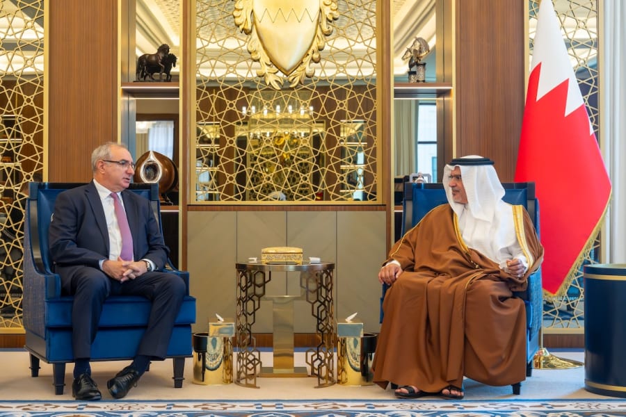 Outgoing Israeli Ambassador to Bahrain Eitan Na’eh meets with Crown Prince Salman bin Hamad Al Khalifa, August 4, 2025. (Photo: Bahrain News Agency)