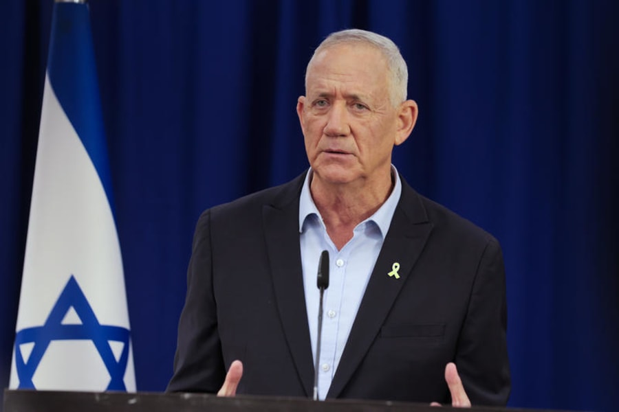 Head of Blue and White party MK Benny Gantz speaks during press conference in Tel Aviv, Aug. 23, 2025. (Photo: Tal Gal/Flash90