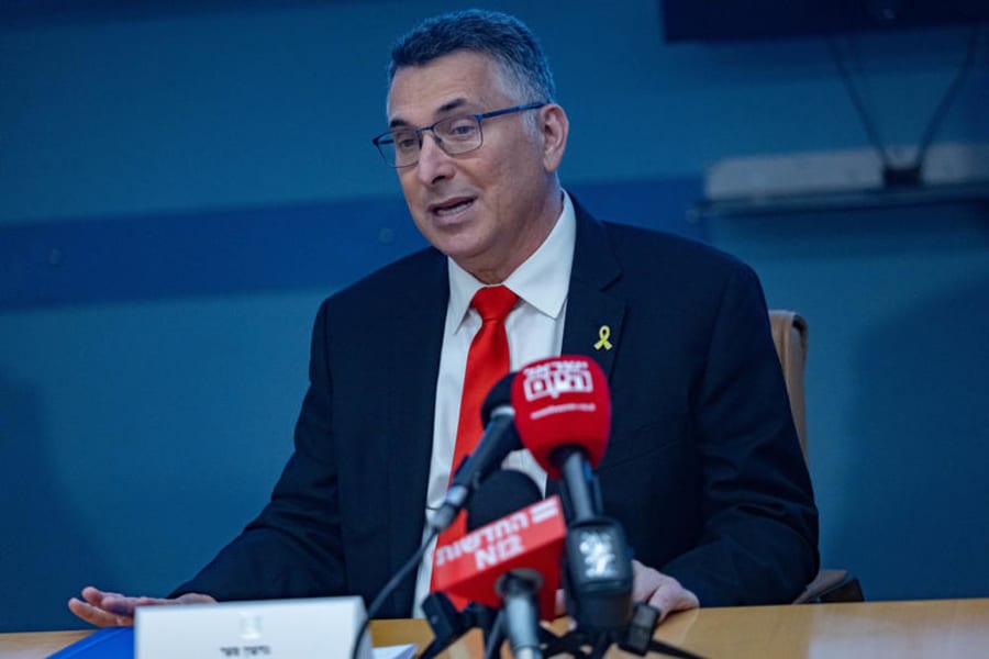 Israeli Foreign Minister Gideon Sa'ar holds a press conference in Jerusalem, July 16, 2025. (Photo: Yonatan Sindel/Flash90)