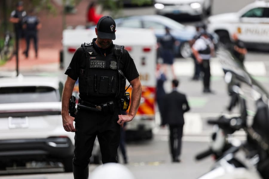 U.S. Secret Service officer provides security, as Israel's Prime Minister Benjamin Netanyahu attends a memorial for Israeli embassy employees Yaron Lischinsky and Sarah Milgrim who were killed in a shooting in May, in Washington, D.C., July 10, 2025. (Photo: REUTERS/Jonathan Ernst)
