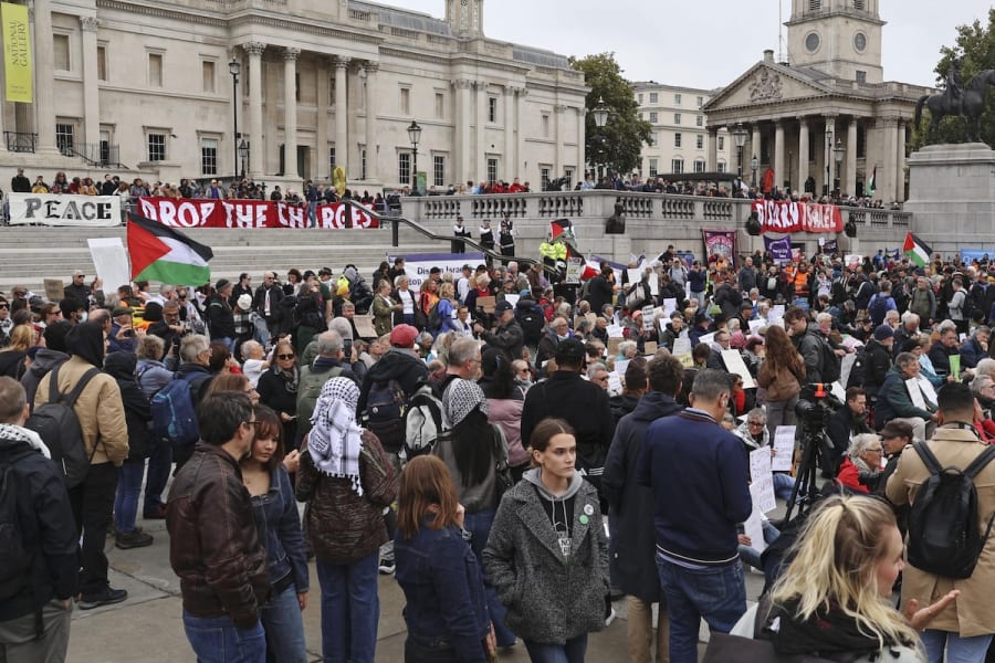 Protesters rally in London on Oct. 4, 2025, to oppose the British government's ban on Palestine Action. (Photo: Kyodo via Reuters)