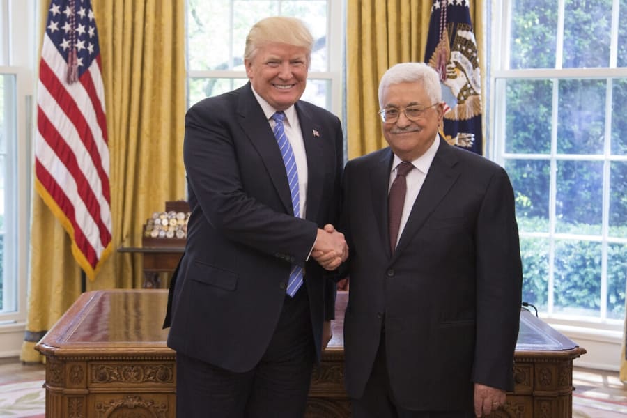 President Donald Trump and Palestinian Authority President Mahmoud Abbas shake hands as they meet, May 3, 2017, in the Oval Office of the White House in Washington, D.C. (Photo: Shealah Craighead/White House)