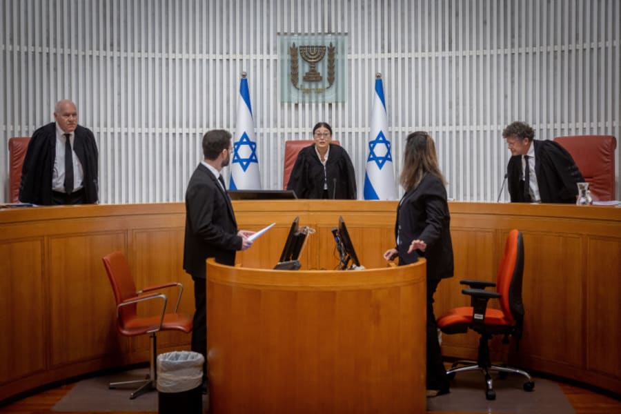 Supreme Court Chief Justice Ester Hayut arrives for a court hearing at the Supreme Court in Jerusalem, Dec. 1, 2022. (Photo: Yonatan Sindel/Flash90)