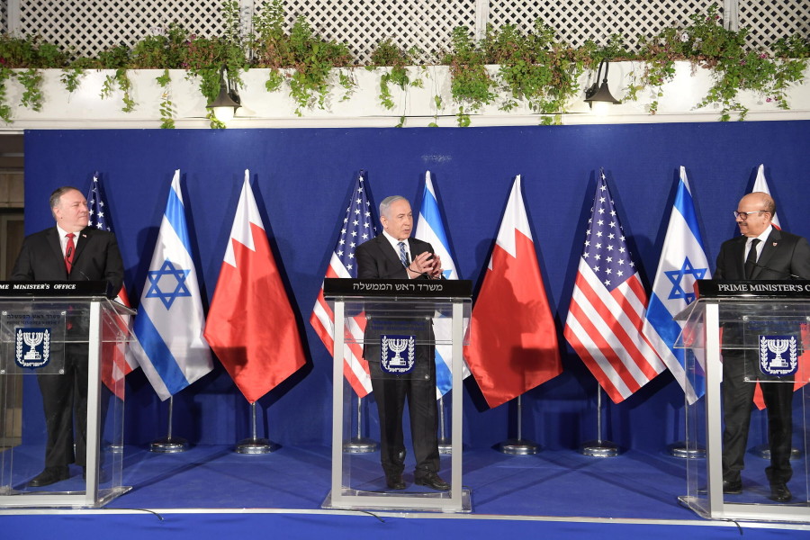U.S. Secretary of State Mike Pompeo, Israeli Prime Minister Benjamin Netanyahu and Bahrain Foreign Minister Abdullatif bin Rashid Al Zayani in Jerusalem (Photo: Amos Ben-Gershom, GPO)