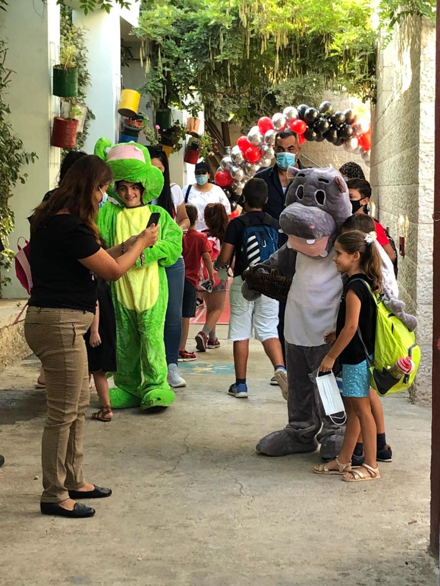 Most students across Israel including pictured here at Hand in Hand, a bilingual Hebrew-Arabic school in Jerusalem, return to school on Sept.1 under new COVID-19 restrictions. (Photo credit: All Israel News Staff)