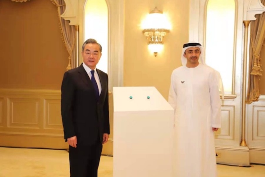Chinese Foreign Minister Wang Yi and UAE Foreign Minister Sheikh Abdullah bin Zayed Al Nahyan during FM Wang's Middle East tour, March 28, 2021 (Photo: Twitter/Chinese MFA)