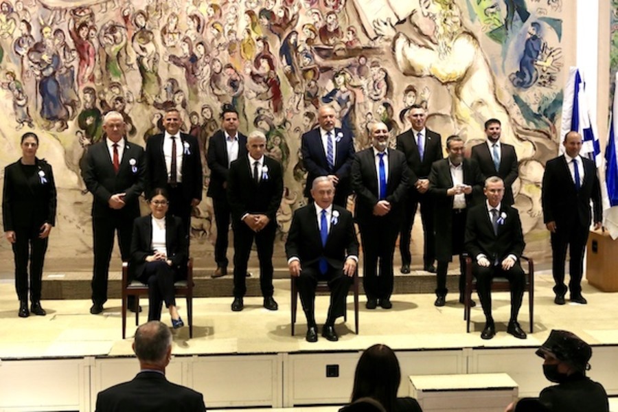 Party leaders pose for a group picture during the swearing-in ceremony of the 24th Knesset, at the Israeli parliament in Jerusalem, April 6, 2021. (Photo: Marc Israel Sellem/POOL)