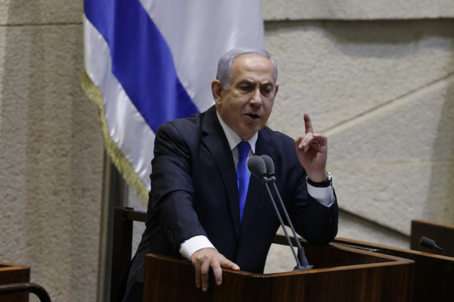Outgoing Prime Minister Benjamin Netanyahu at the swearing in of the new Israeli government, in the Knesset in Jerusalem, June 13, 2021. (Photo: Olivier Fitoussi/Flash90)