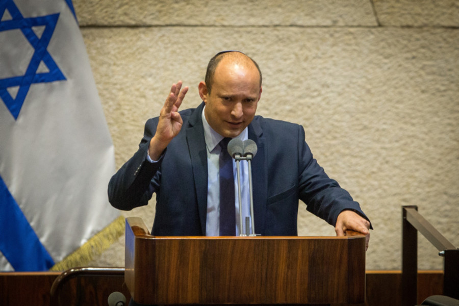 PM Naftali Bennett in the Knesset (Photo: Flash90)