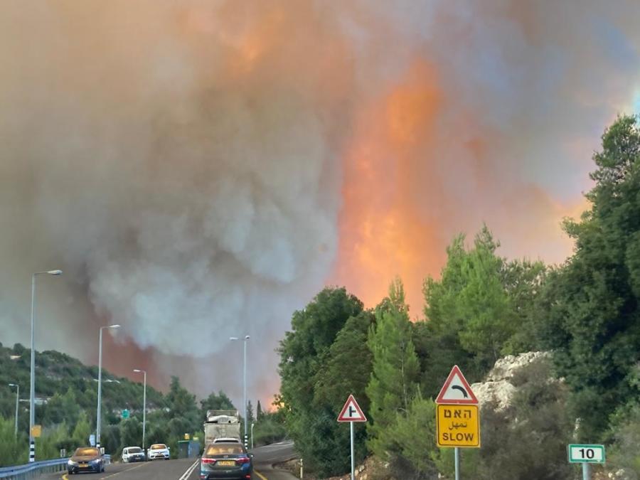 Fire outside of Jerusalem (Photo: ALL ISRAEL NEWS)