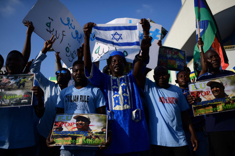 Sudanese asylum seekers demonstrate in South Tel Aviv in support of their people, June 30, 2019. (Photo: Tomer Neuberg/Flash90)