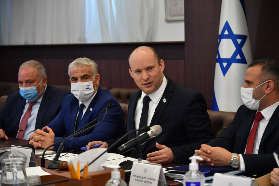 Israeli Prime Minister Naftali Bennett leads a Cabinet meeting at the Prime Minister's Office in Jerusalem, Oct. 24, 2021. (Photo: Yoav Dudkevitch/POOL)