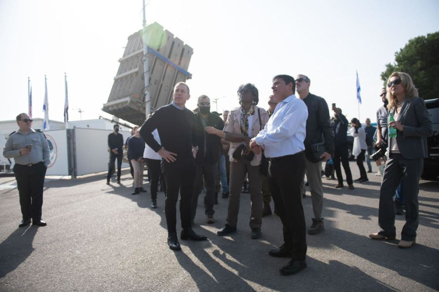 US Ambassador to the United Nations Linda Thomas-Greenfield tours Israel with Israel’s Ambassador to the United Nations Gilad Erdan (Photo: IDF Spokesperson's Unit)