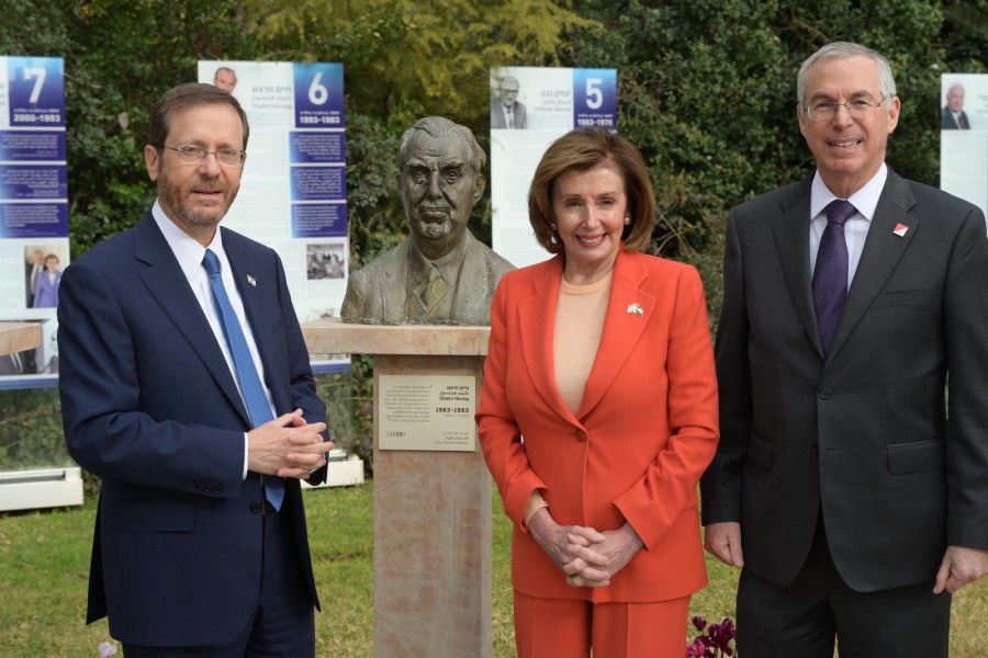 Israeli President Isaac Herzog, U.S. Speaker of the House of Representatives Nancy Pelosi and Israeli Ambassador to the U.S. Michael Herzog, in Jerusalem, Feb. 16, 2022 (Photo: Amos Ben-Gershom, GPO)