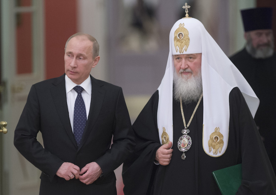 Russian President Vladimir Putin and Patriarch Kirill arrive for the meeting with Russian Orthodox church bishops in Moscow, Feb. 1, 2013. (Photo: Reuters/Sergei Gunyeev/Ria Novosti/Kremlin/Files)