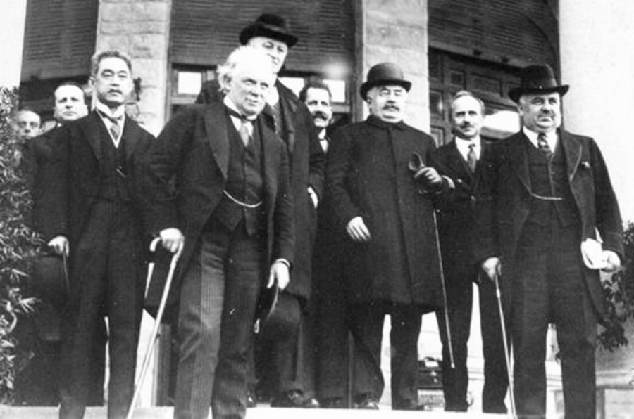Delegates to the San Remo Conference in Italy, 25 April 1920 (Photo: Public domain)