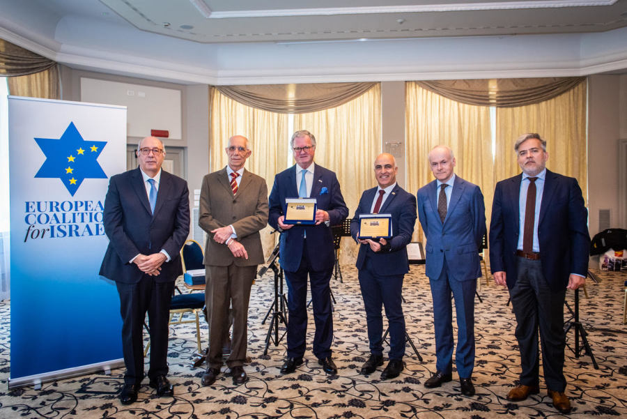 Commemoration of the San Remo Conference, (left to right) Marco Sarlo, Eduardo Varese, Lord Balfour, Ambassador Dror Eydar, Tomas Sandell and Gregory Lafitte (Photo: Carolina Bonfiglio)