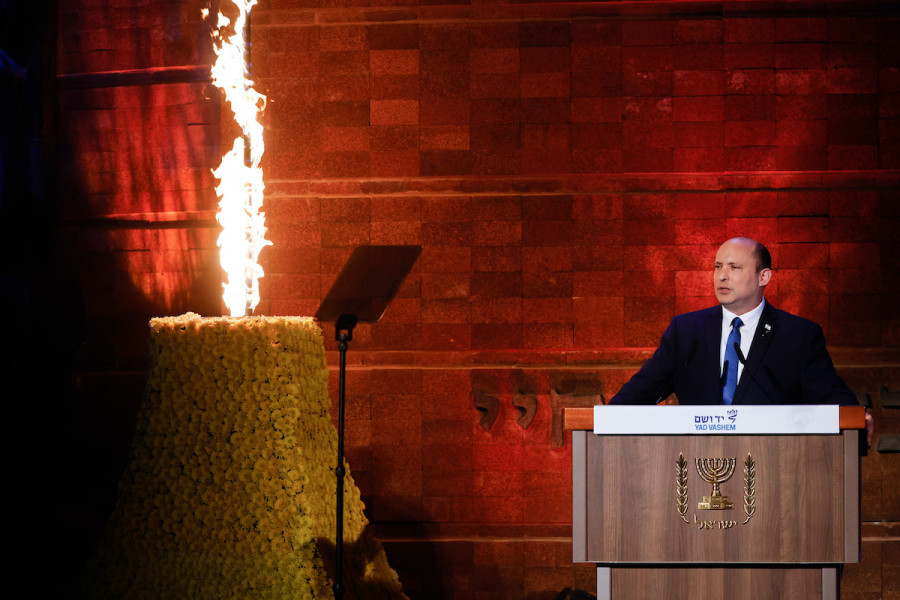 Israeli Prime Minister Naftali Bennett speaks during a ceremony held at the Yad Vashem Holocaust Memorial Museum in Jerusalem, as Israel marks annual Holocaust Remembrance Day, April 27, 2022. (Photo: Olivier Fitoussi/Flash90)