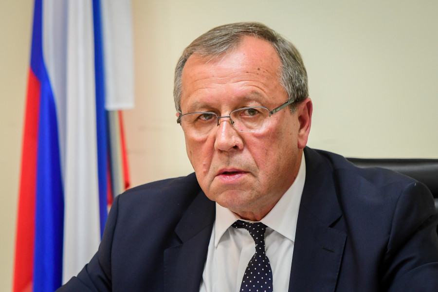 Russian Ambassador to Israel Anatoly Viktorov gives a statement to the media at the Russian Consulate in Tel Aviv, March 3, 2022. (Photo: Avshalom Sassoni/Flash90)