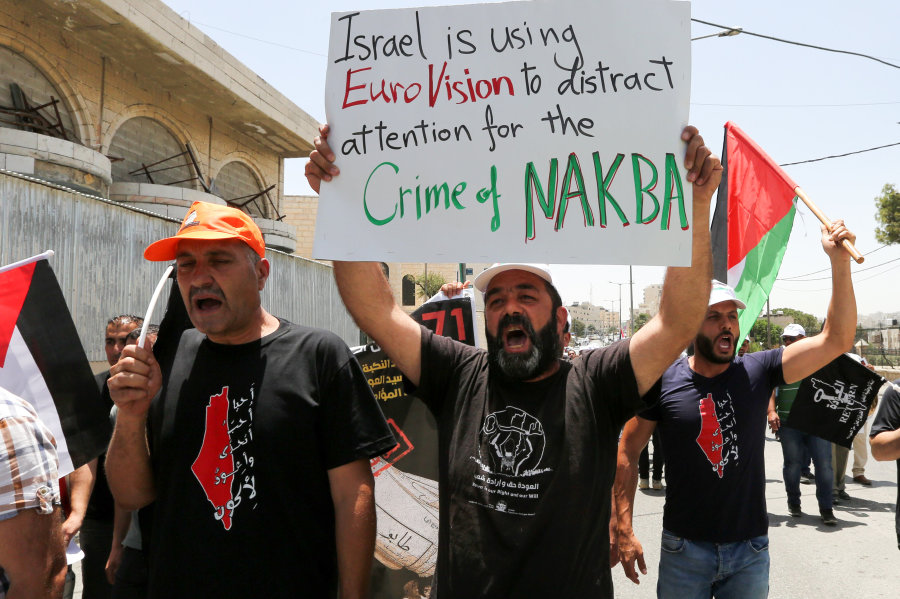 Palestinian protesters shout slogans during a rally marking the 71st anniversary of the "Nakba" in Bethlehem, May 15, 2019. (Photo: Wisam Hashlamoun/Flash90)