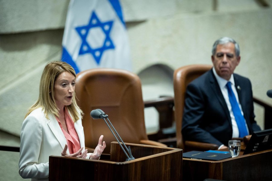 Roberta Metsola, president of the European Parliament, with Knesset Speaker Mickey Levy during a plenum session in the assembly hall of the Knesset, Jerusalem, May 23, 2022. (Photo: Yonatan Sindel/Flash90)