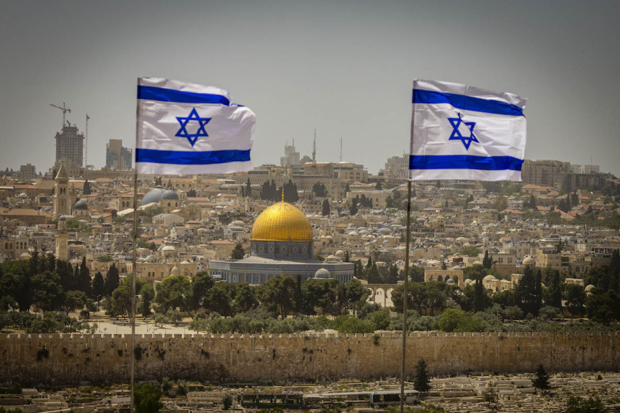View of the Temple Mount and Israeli flags in Jerusalem's Old City from the Mount of Olives, May 3, 2022. (Photo: Olivier Fitoussi/Flash90)