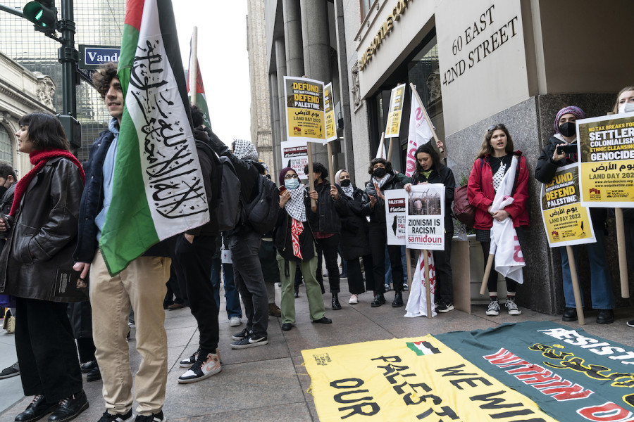 Pro and against Palestinian rallies held on 42nd street in Manhattan in New York on March 30, 2022 on Yawm al-Ard known as Land Day. (Photo: Lev Radin/Sipa USA Reuters)