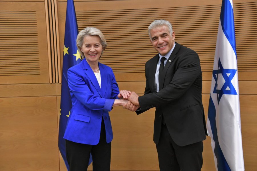 Photo: Yair Lapid's Twitter feed